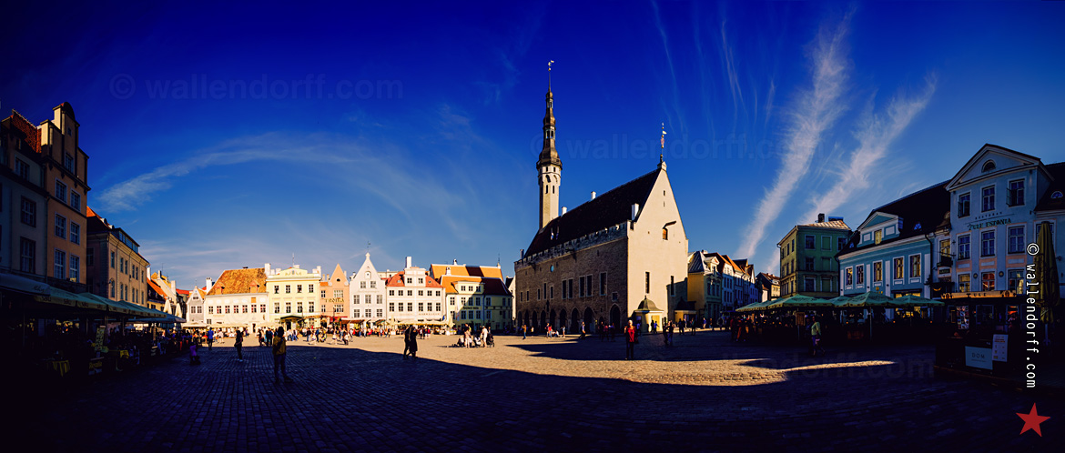 Place de l'Hôtel-de-Ville, Tallinn, 11 mais 2018.